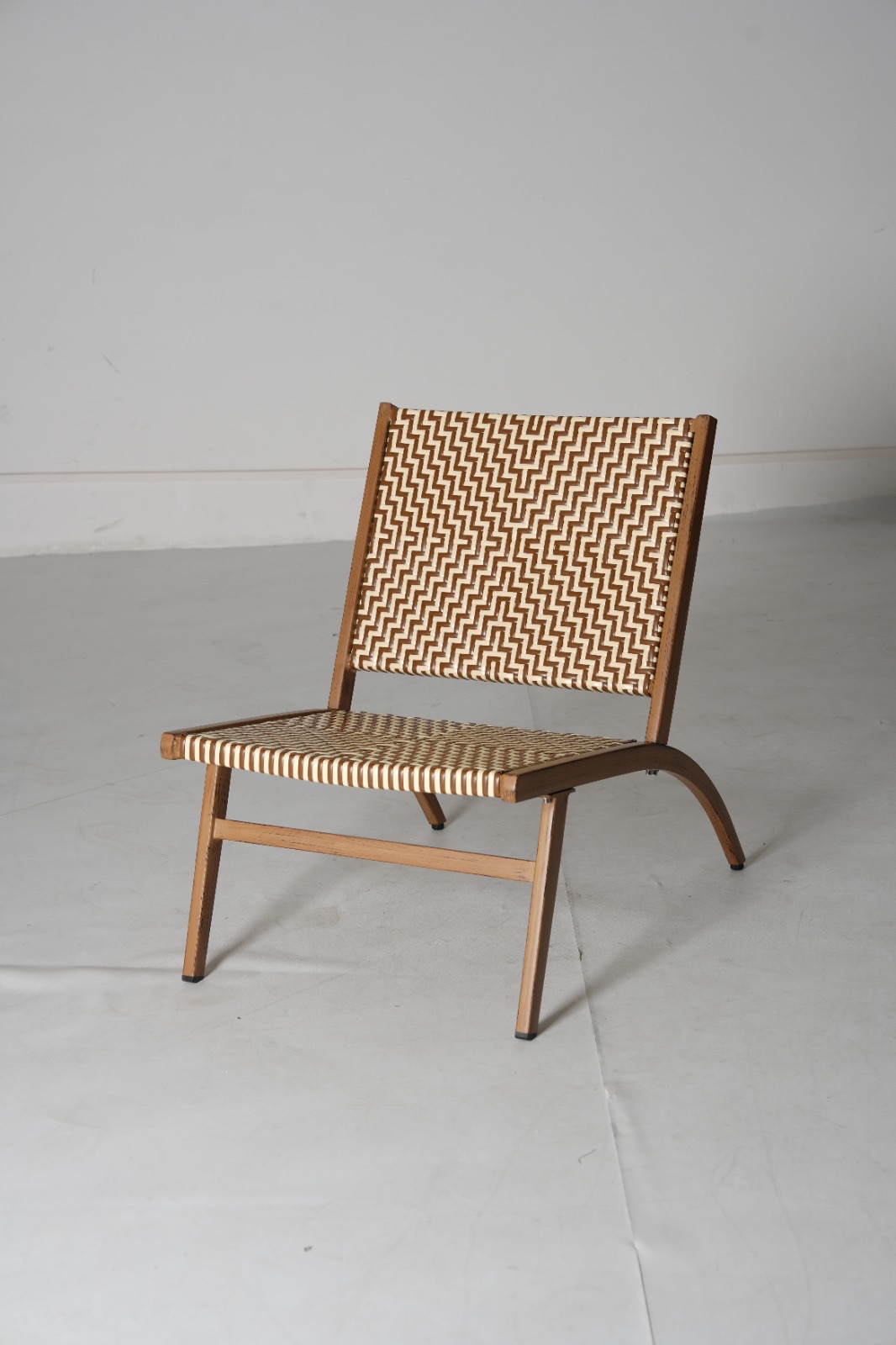 Chaise Basse