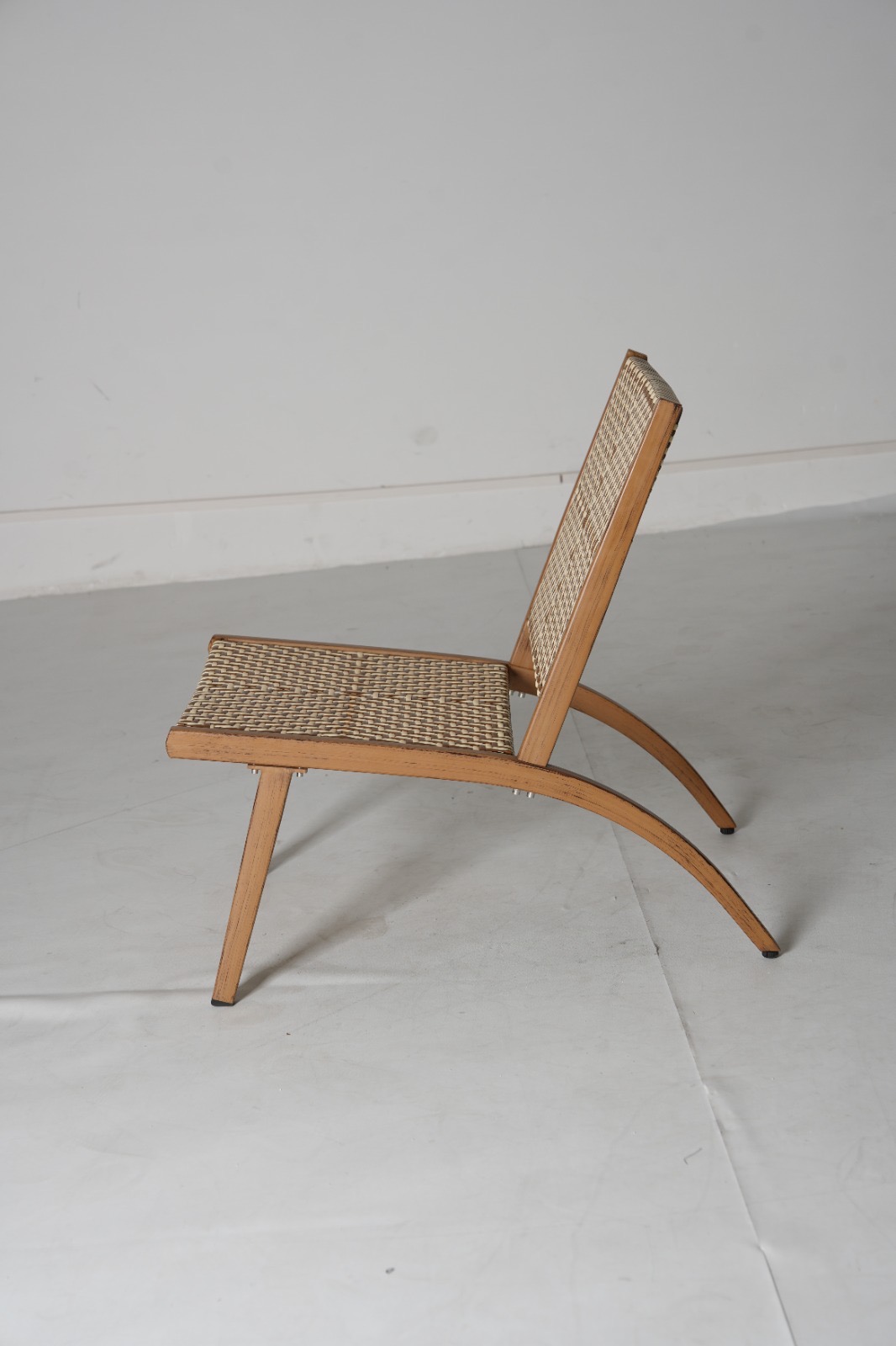 Chaise Basse