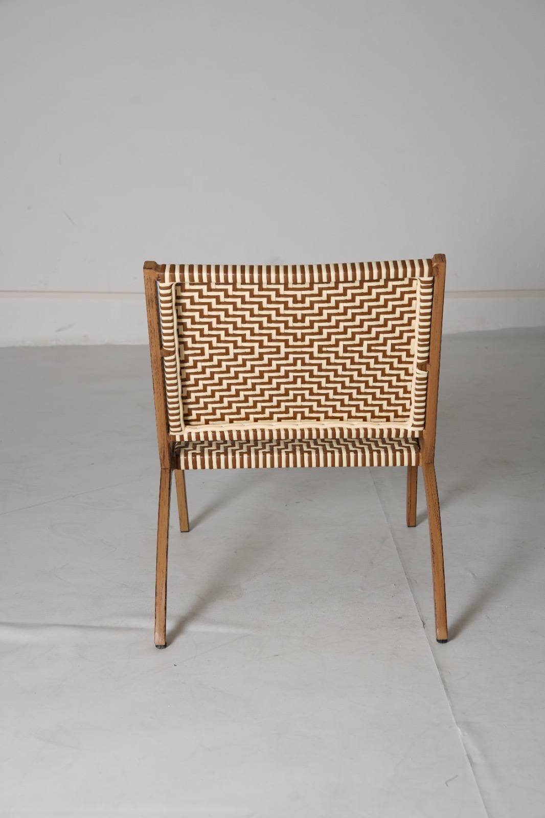 Chaise Basse